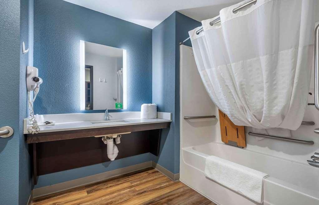 Extended Stay America Select Suites - Tampa - Brandon - East Heartland Kamer foto