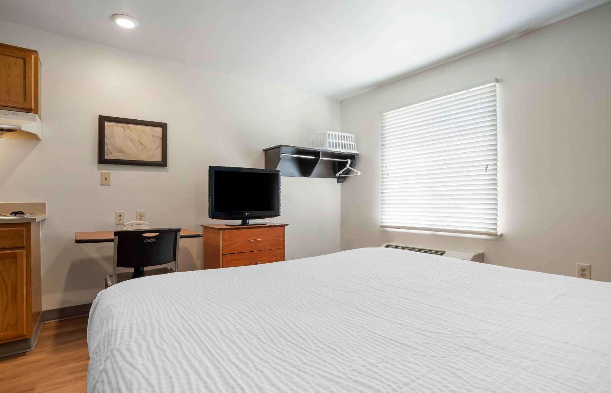 Extended Stay America Select Suites - Tampa - Brandon - East Heartland Buitenkant foto