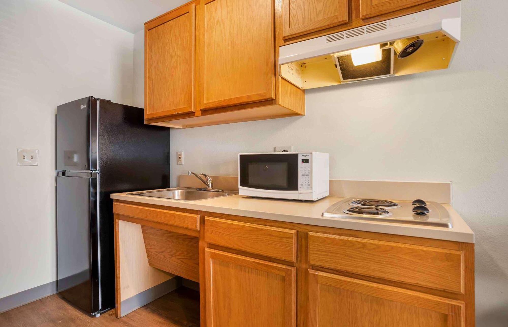 Extended Stay America Select Suites - Tampa - Brandon - East Heartland Buitenkant foto