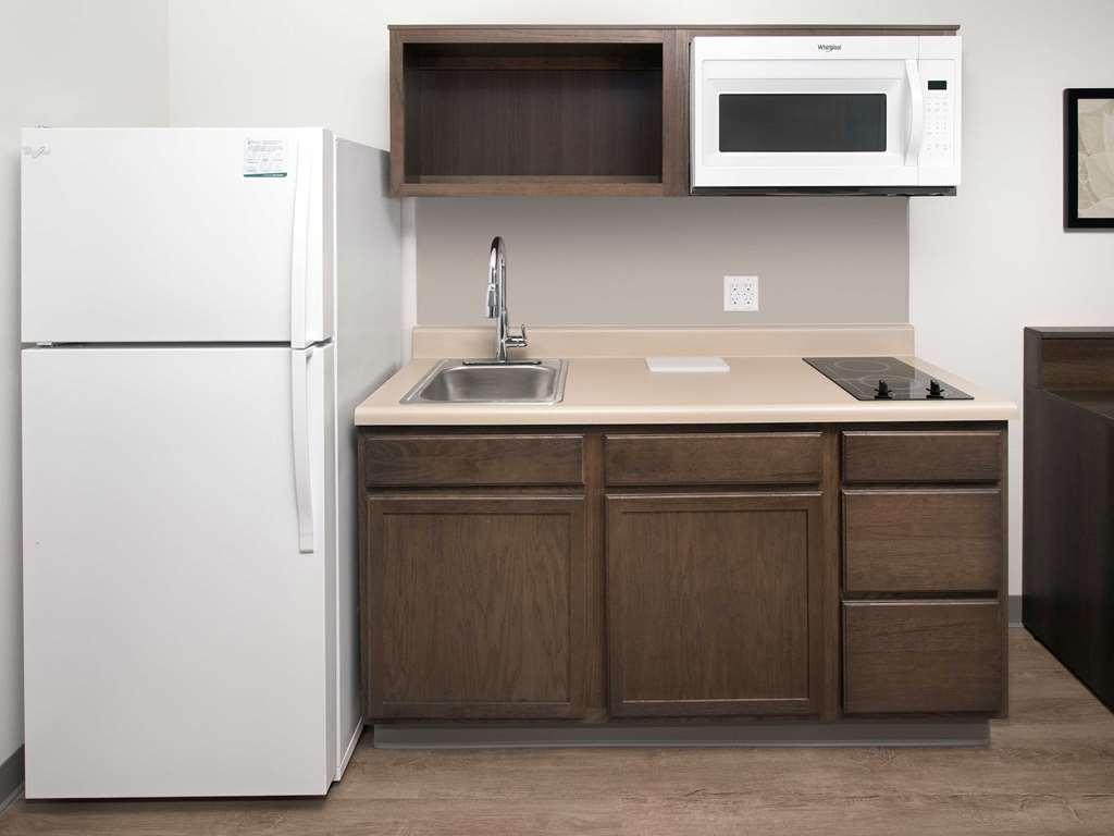 Extended Stay America Select Suites - Tampa - Brandon - East Heartland Kamer foto
